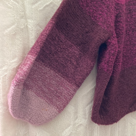 GUC F.P Oversized Sweater - Picture 10 of 11